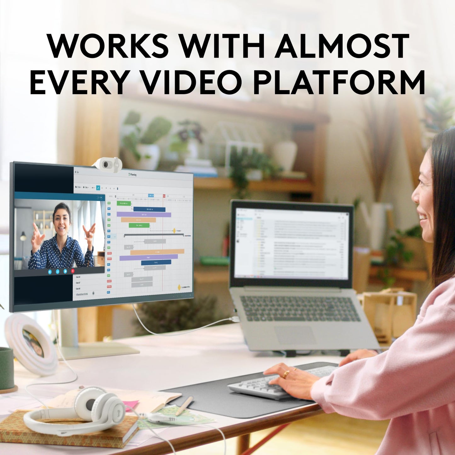 Logitech Brio 100 Full HD 1080p Webcam for Meetings and Streaming, Auto-Light Balance, Built-in Mic, Privacy Shutter, USB-A, for Microsoft Teams, Google Meet, Zoom and More - Off White