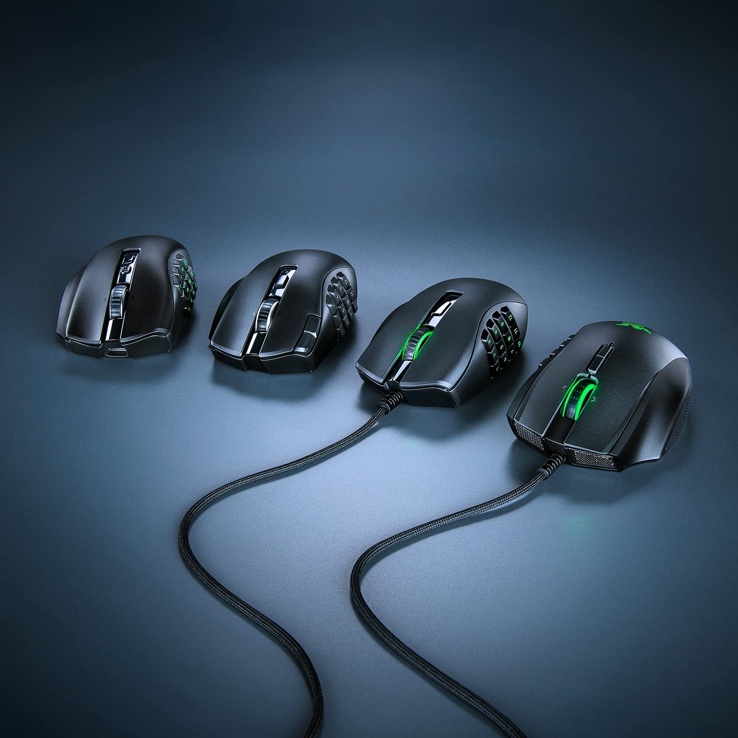 Razer Naga V2 HyperSpeed Wireless MMO Gaming Mouse: 19 Programmable Buttons - HyperScroll Technology - Focus Pro 30K Optical Sensor - Mechanical Mouse Switches Gen-2 - Up to 400 Hr Battery Life